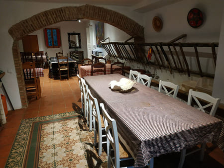 casa rural can puig salon comedor