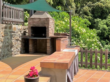 casa rural les romagueres barbacoa