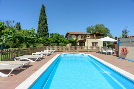 casa-rural-riudecos-agroturisme-piscina02