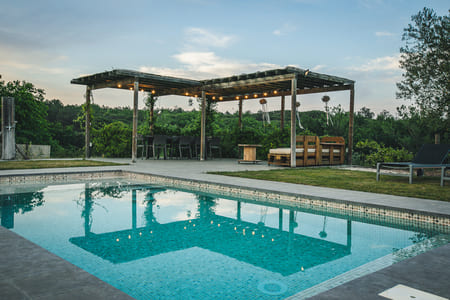 Casa rural Can Pons de Dalt piscina02