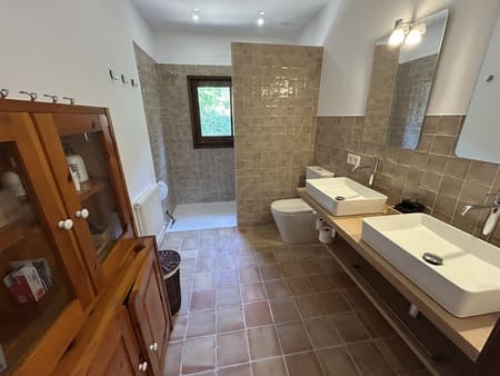 Casa Rural Can Codina Bany habitació 2